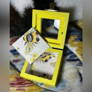 Small jewelry box, super cute and handmade!!